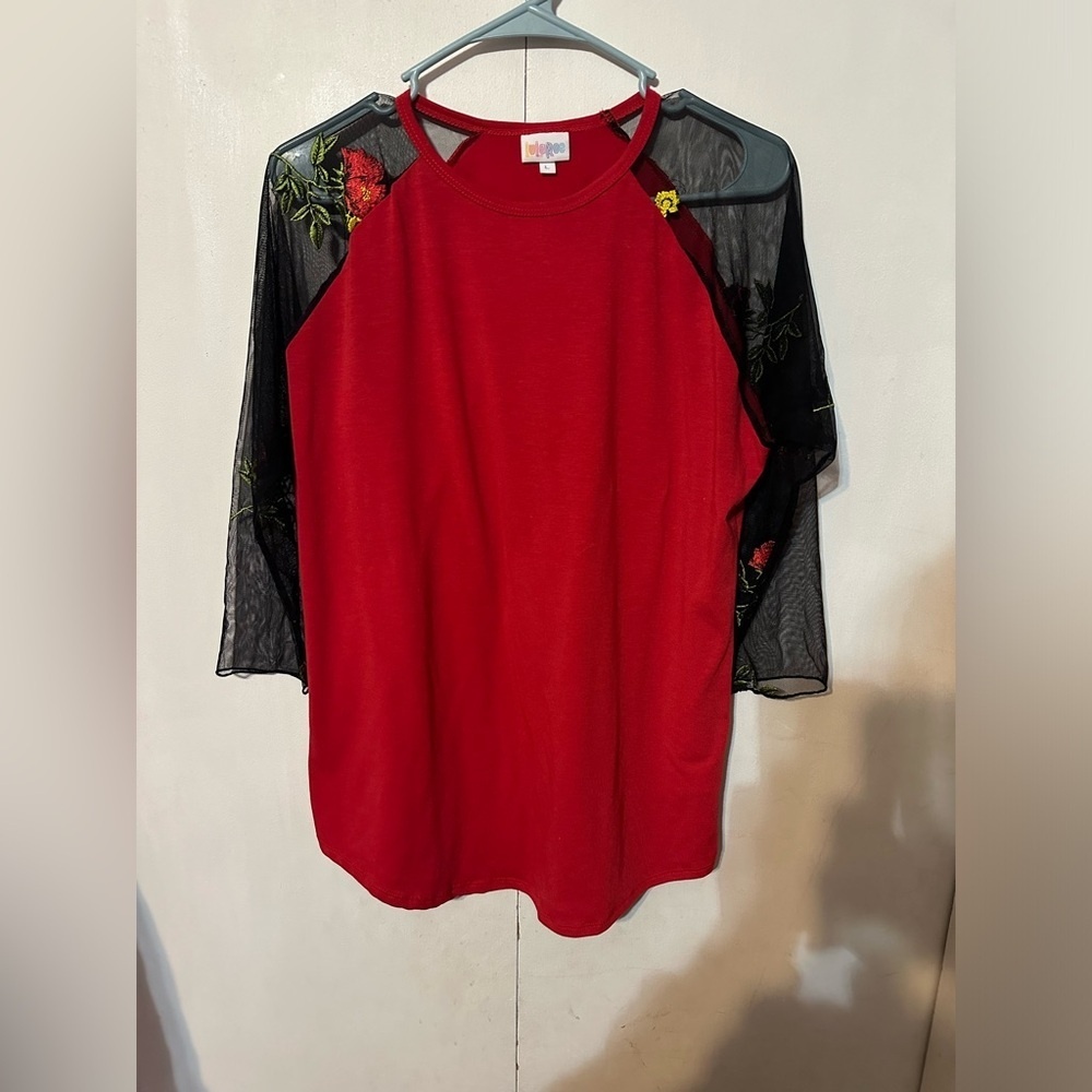 LuLaRoe Raglan T-Shirt Womens Size L Red Black Floral Embroidered Mesh Sheer Sle